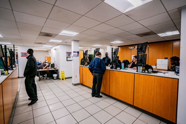 Used 2025 INFINITI QX55 Sensory w/ Lighting Package image 12