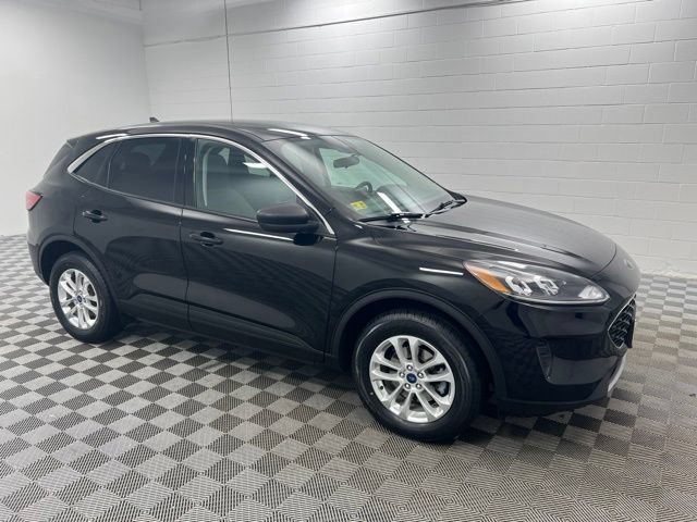 Used 2022 Ford Escape SE w/ Cold Weather Package AWD/4WD image 4