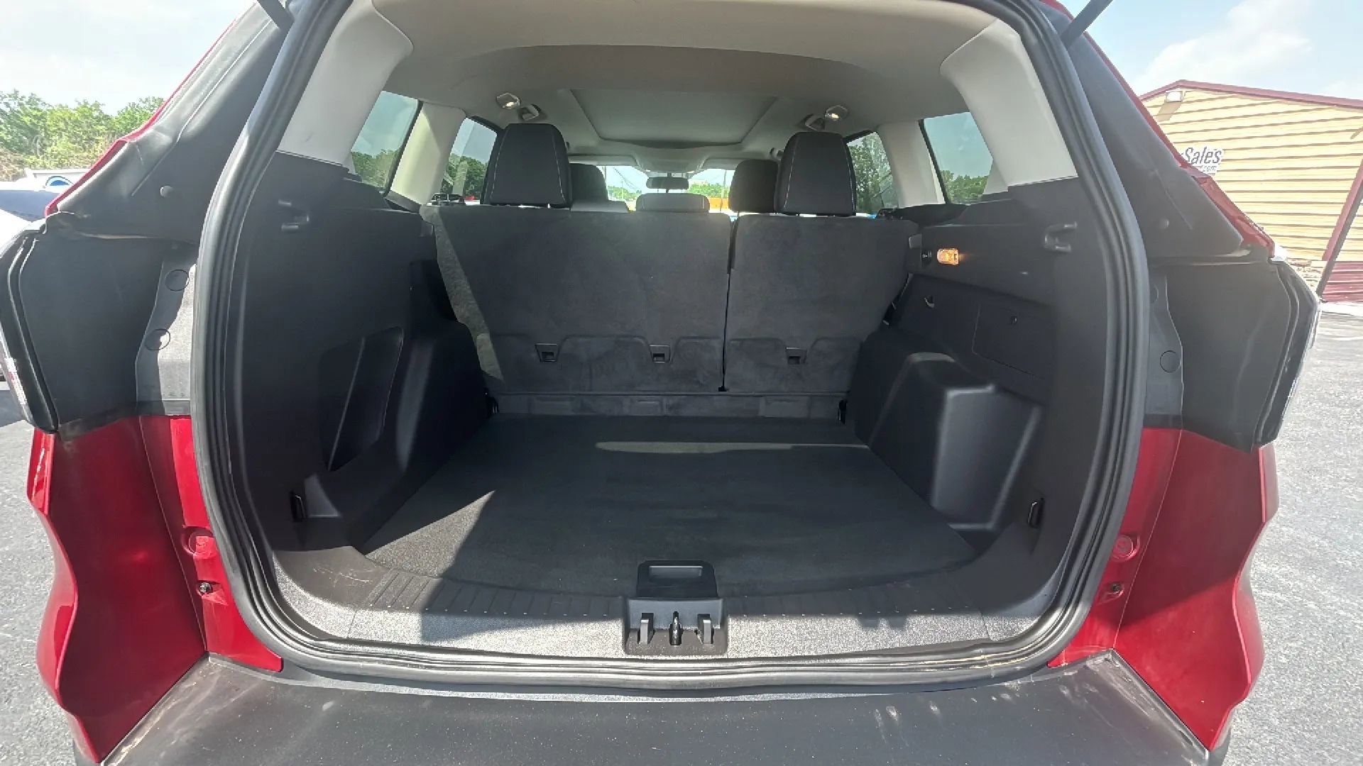 Used 2017 Ford Escape SE w/ Equipment Group 201A AWD/4WD image 8