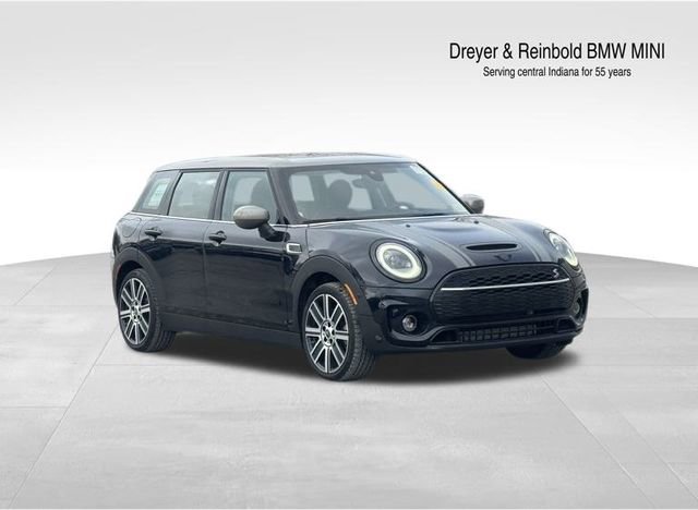 Used 2024 MINI Cooper Clubman S image 1