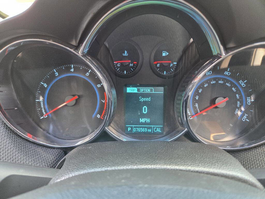 Used 2015 Chevrolet Cruze LTZ w/ Sun, Sound and Sport Package image 16