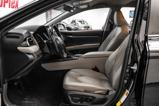 Used 2022 Toyota Camry SE FWD image 4
