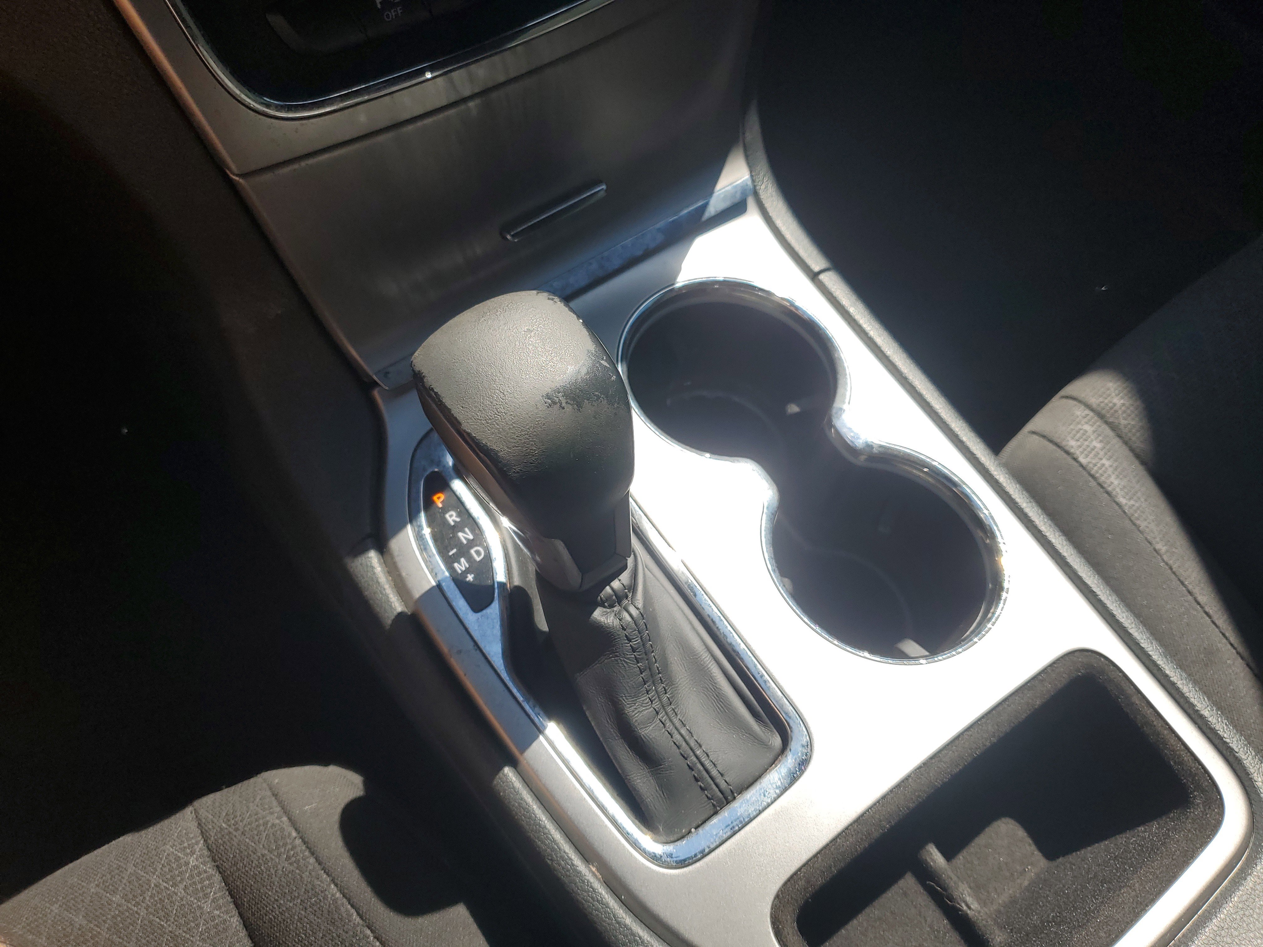 Used 2018 Jeep Grand Cherokee Laredo image 3