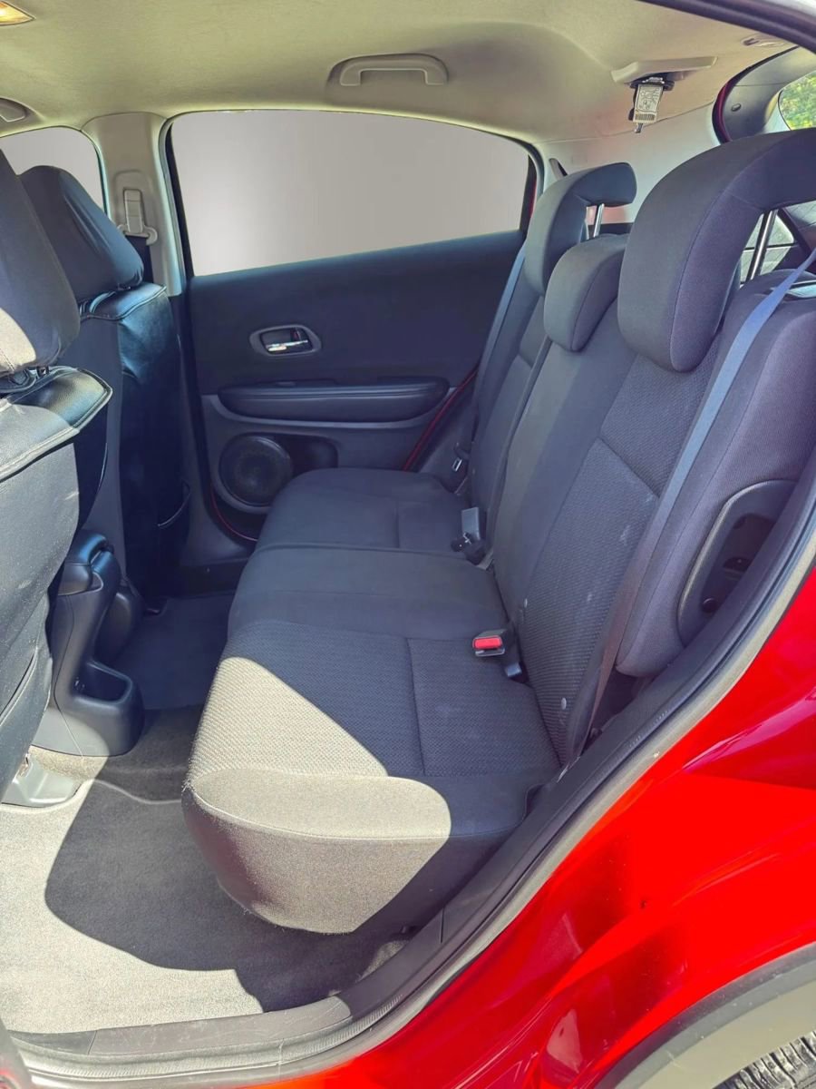 Used 2017 Honda HR-V LX image 10