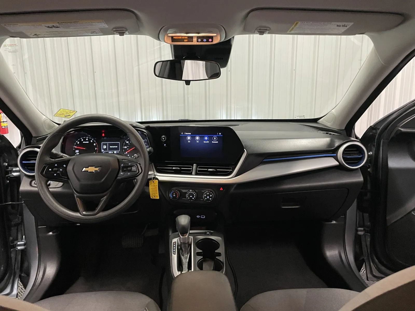 Used 2026 Chevrolet Trax LS w/ Driver Confidence Package FWD image 27