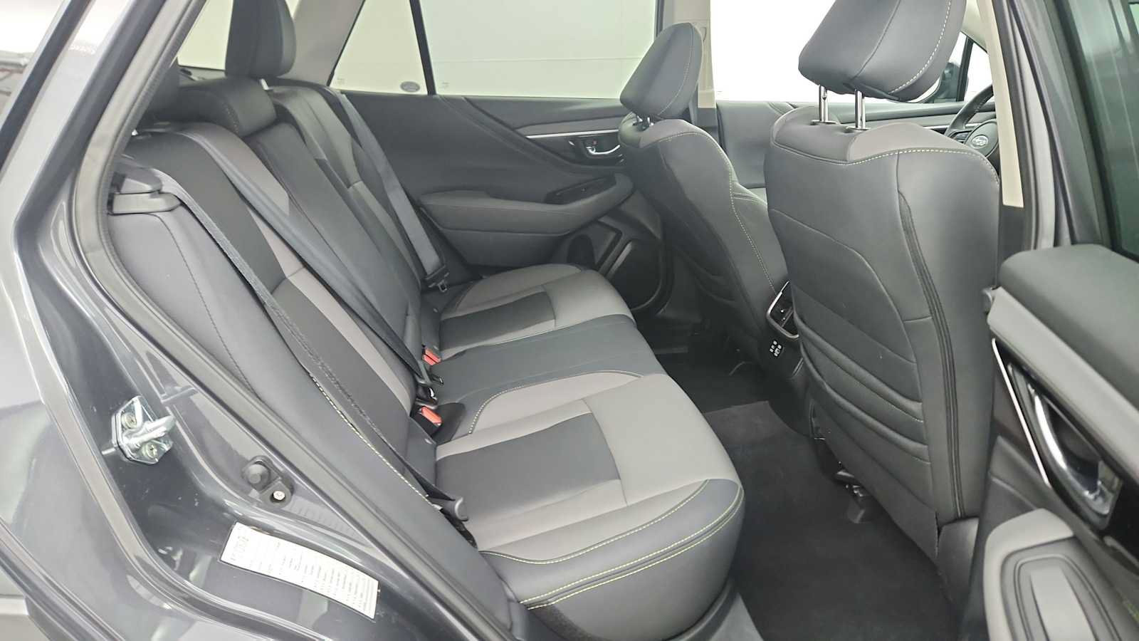Certified 2025 Subaru Outback Onyx Edition AWD/4WD image 28