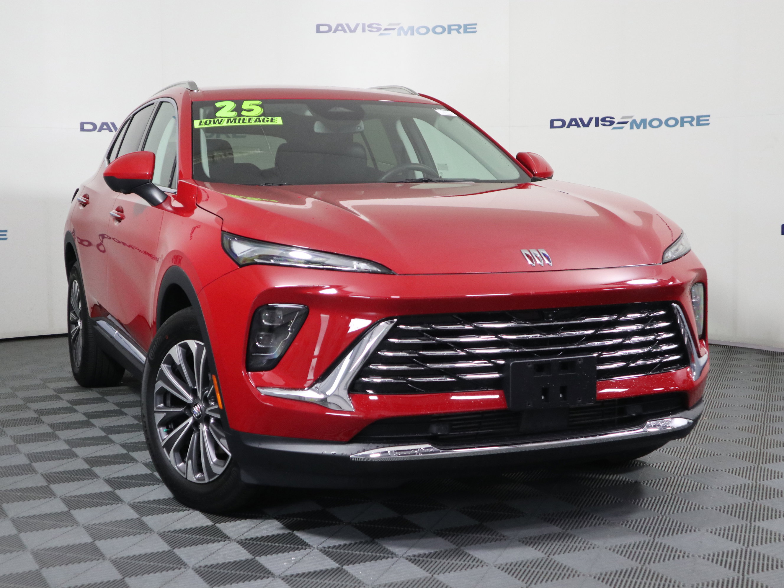 Used 2025 Buick Envision Preferred video 2