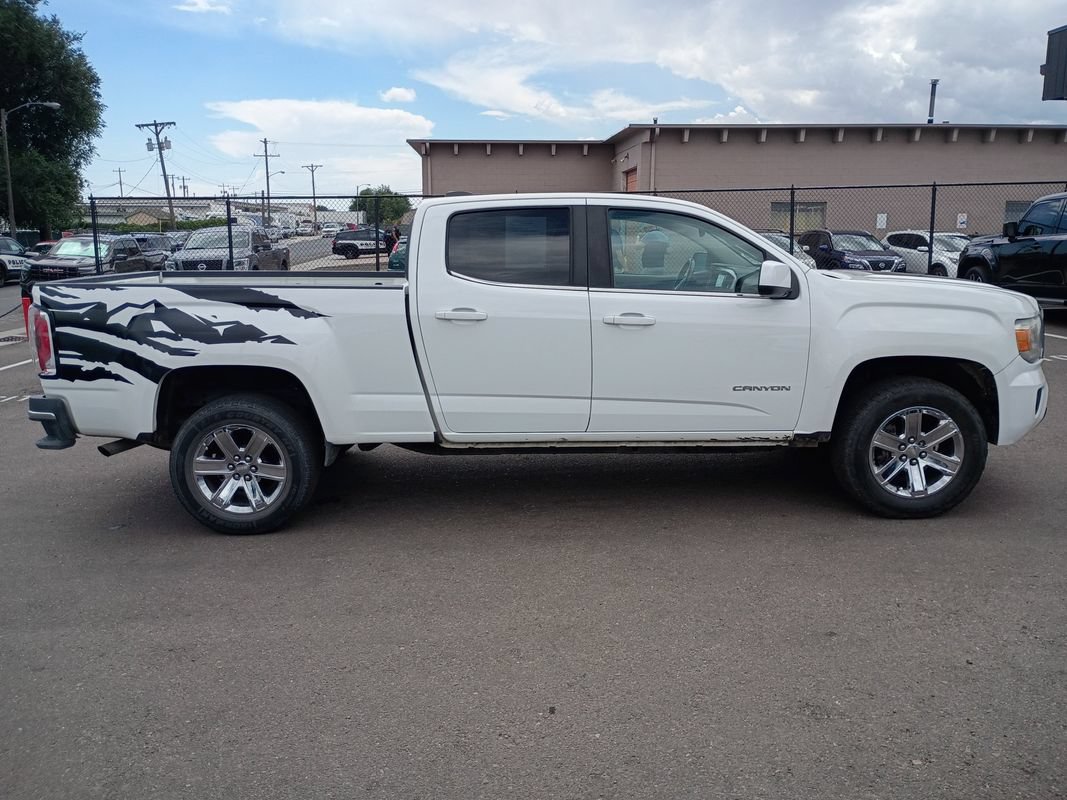 Used 2017 GMC Canyon SLE w/ SLE Convenience Package AWD/4WD image 8