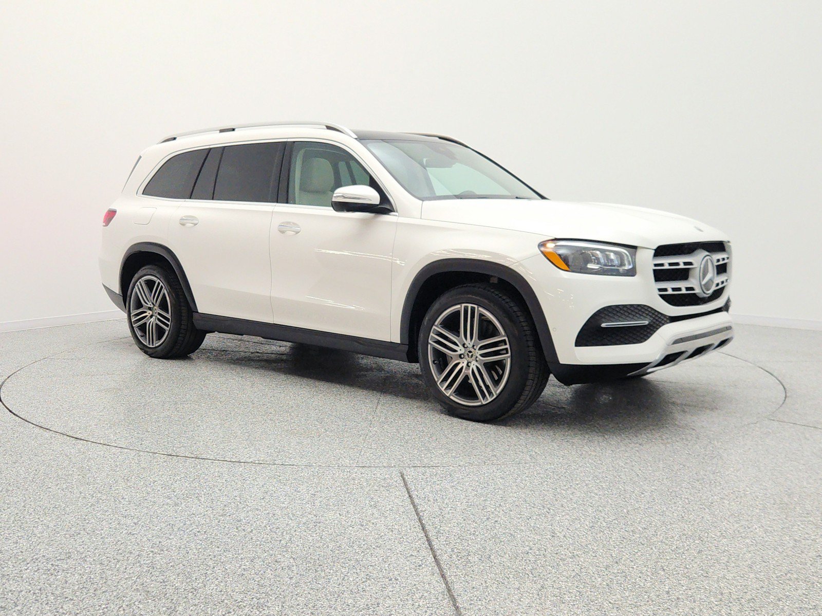 Certified 2023 Mercedes-Benz GLS 450 4MATIC image 3