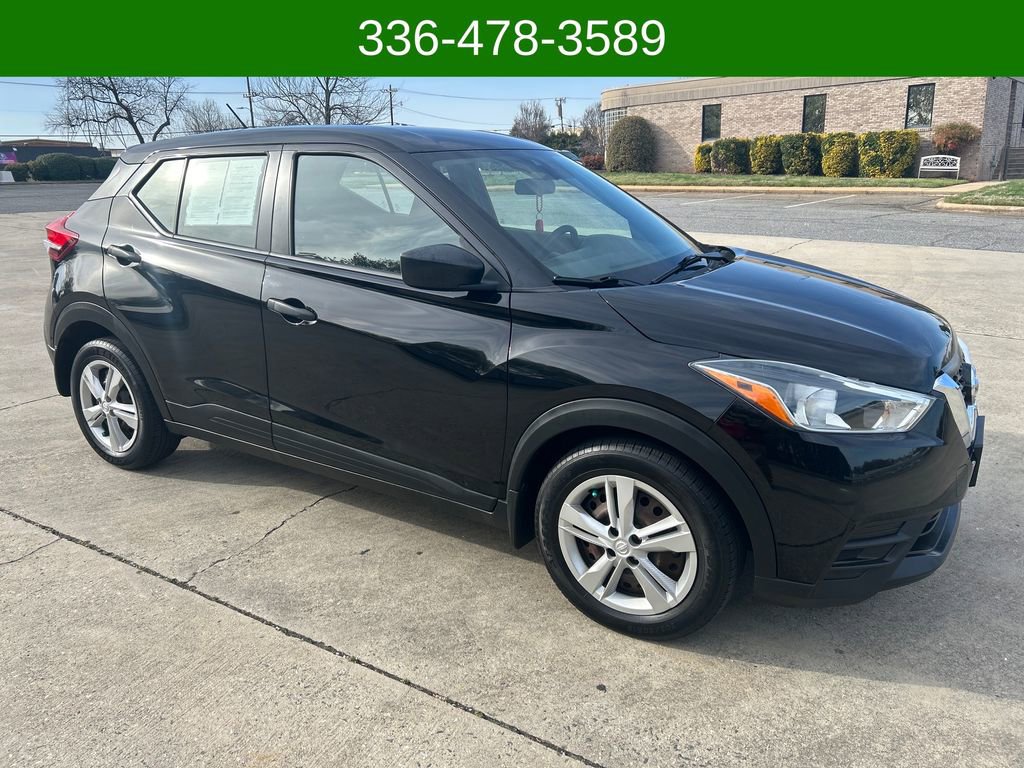 Used 2020 Nissan Kicks S FWD image 7