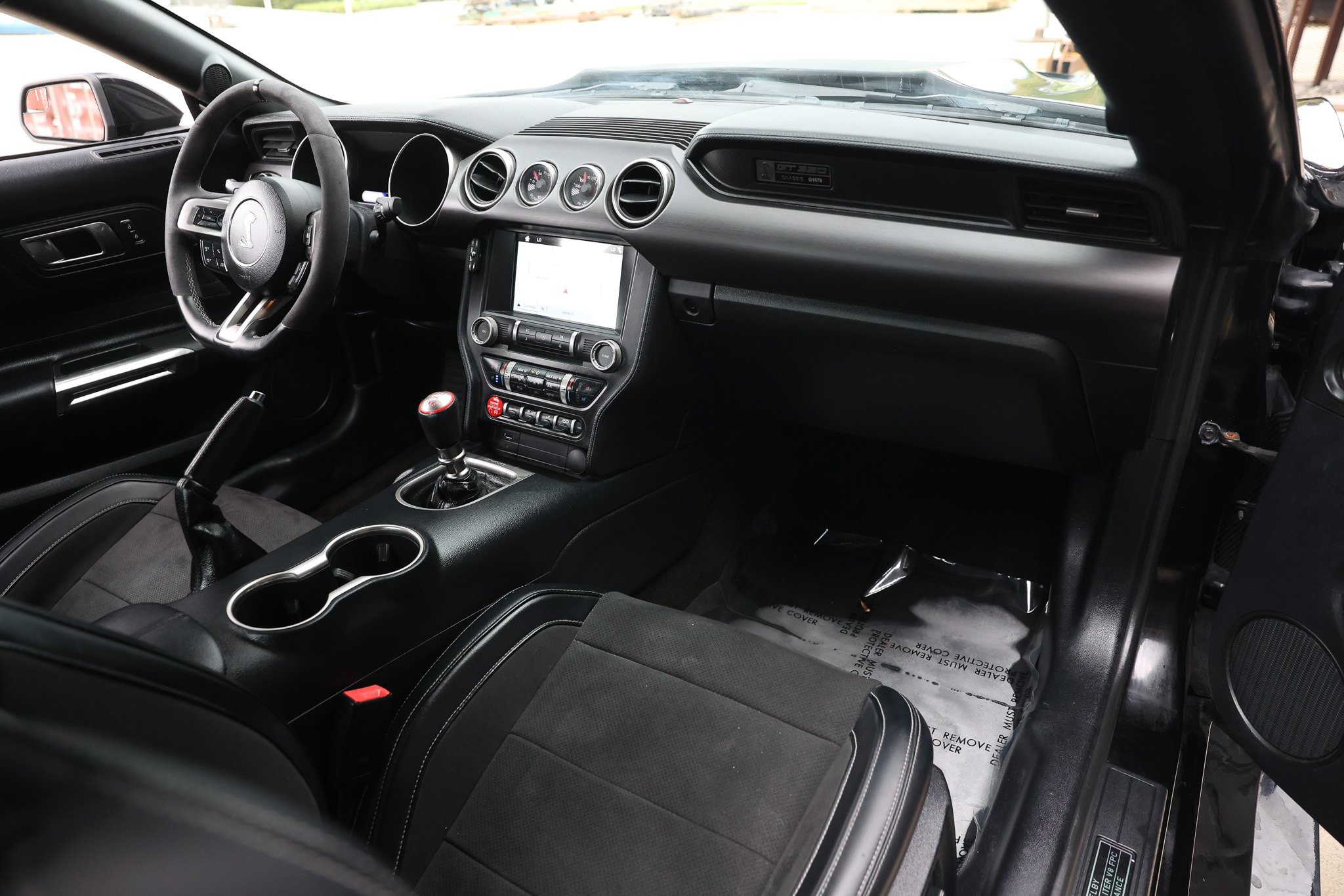 Used 2016 Ford Mustang Shelby GT350 w/ Technology Package RWD image 20