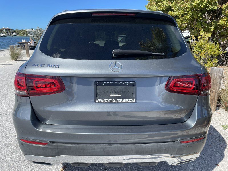 Used 2021 Mercedes-Benz GLC 300 image 29