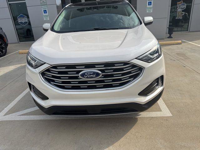 Used 2019 Ford Edge Titanium image 14