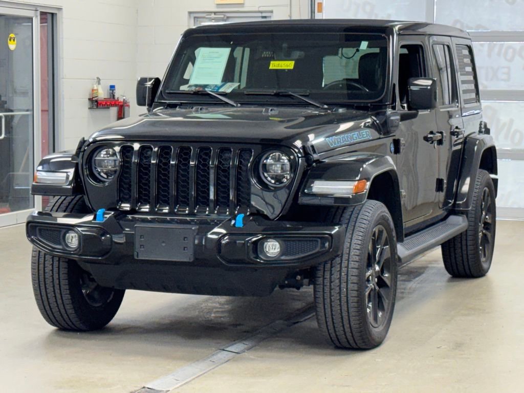 Used 2021 Jeep Wrangler Unlimited Sahara image 3