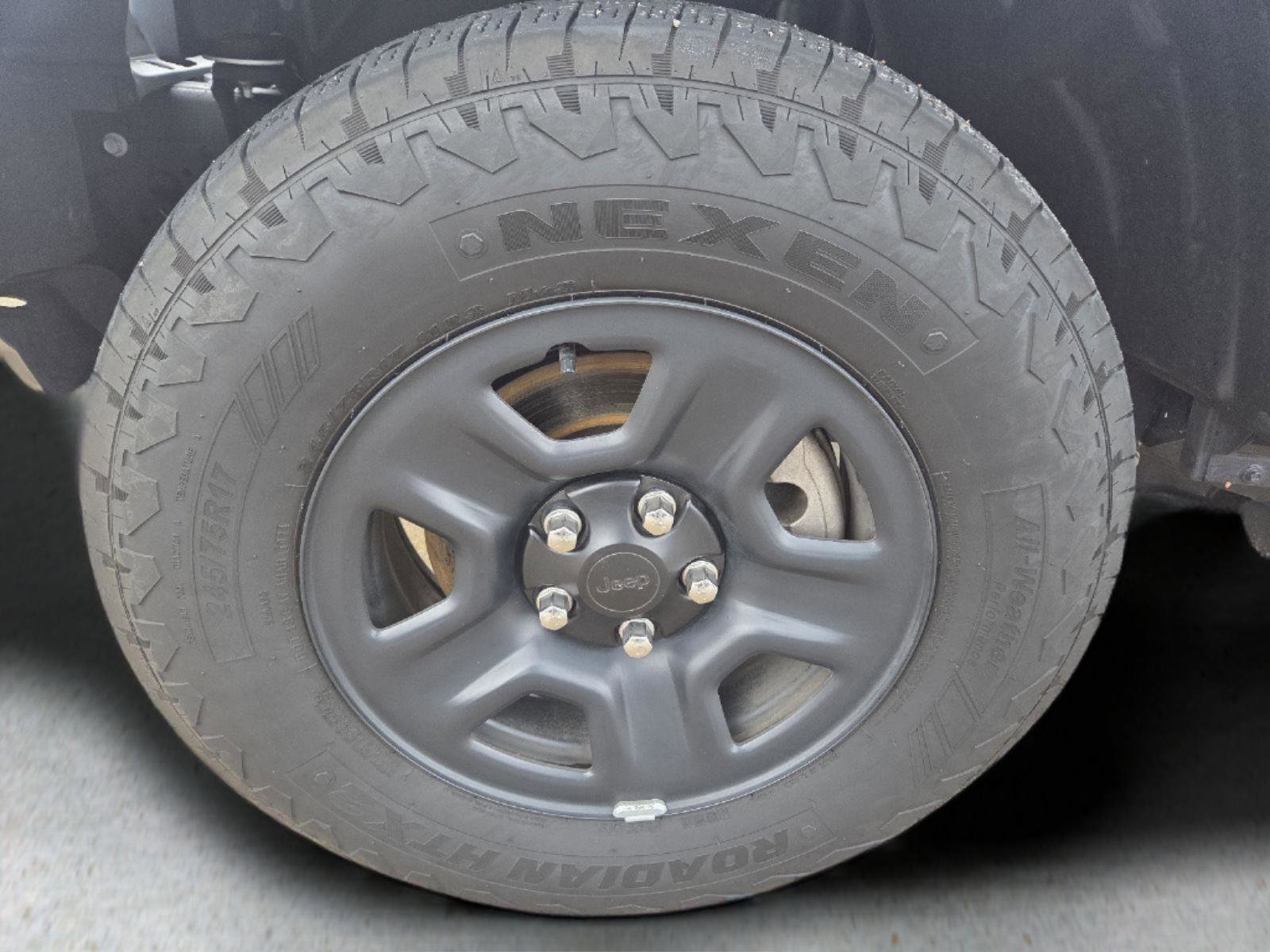 Used 2025 Jeep Wrangler Sport image 70