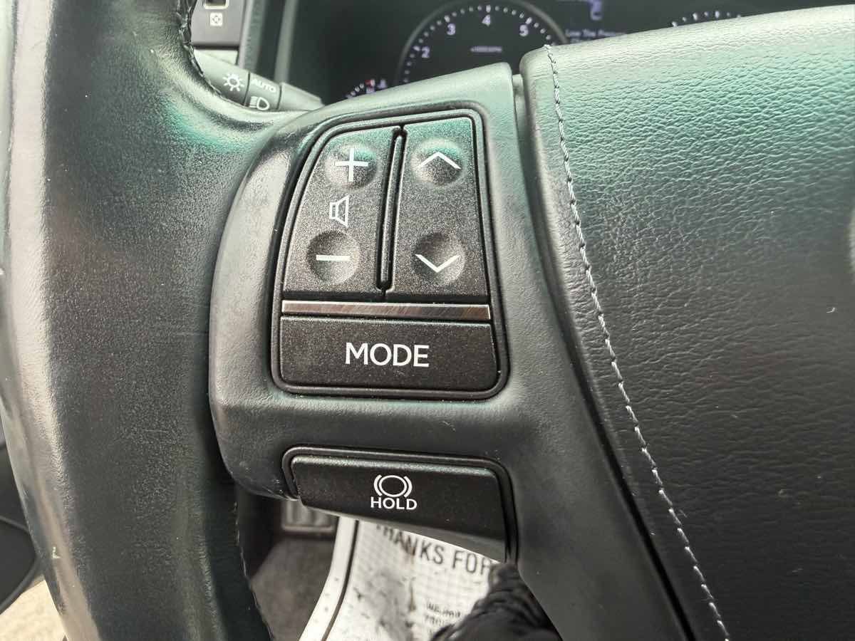 Used 2016 Lexus LS 460 AWD image 28