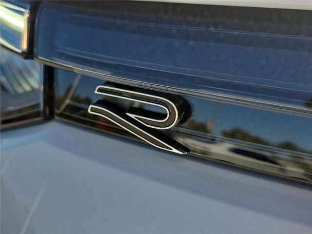 New 2026 Volkswagen Tiguan SE R-Line AWD/4WD image 3