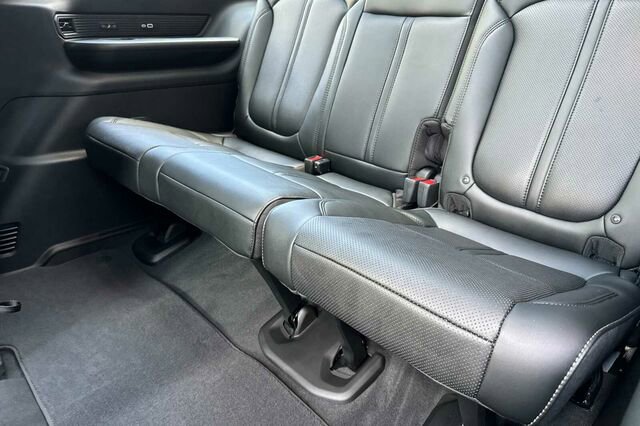 New 2026 Jeep Grand Wagoneer Limited AWD/4WD image 12