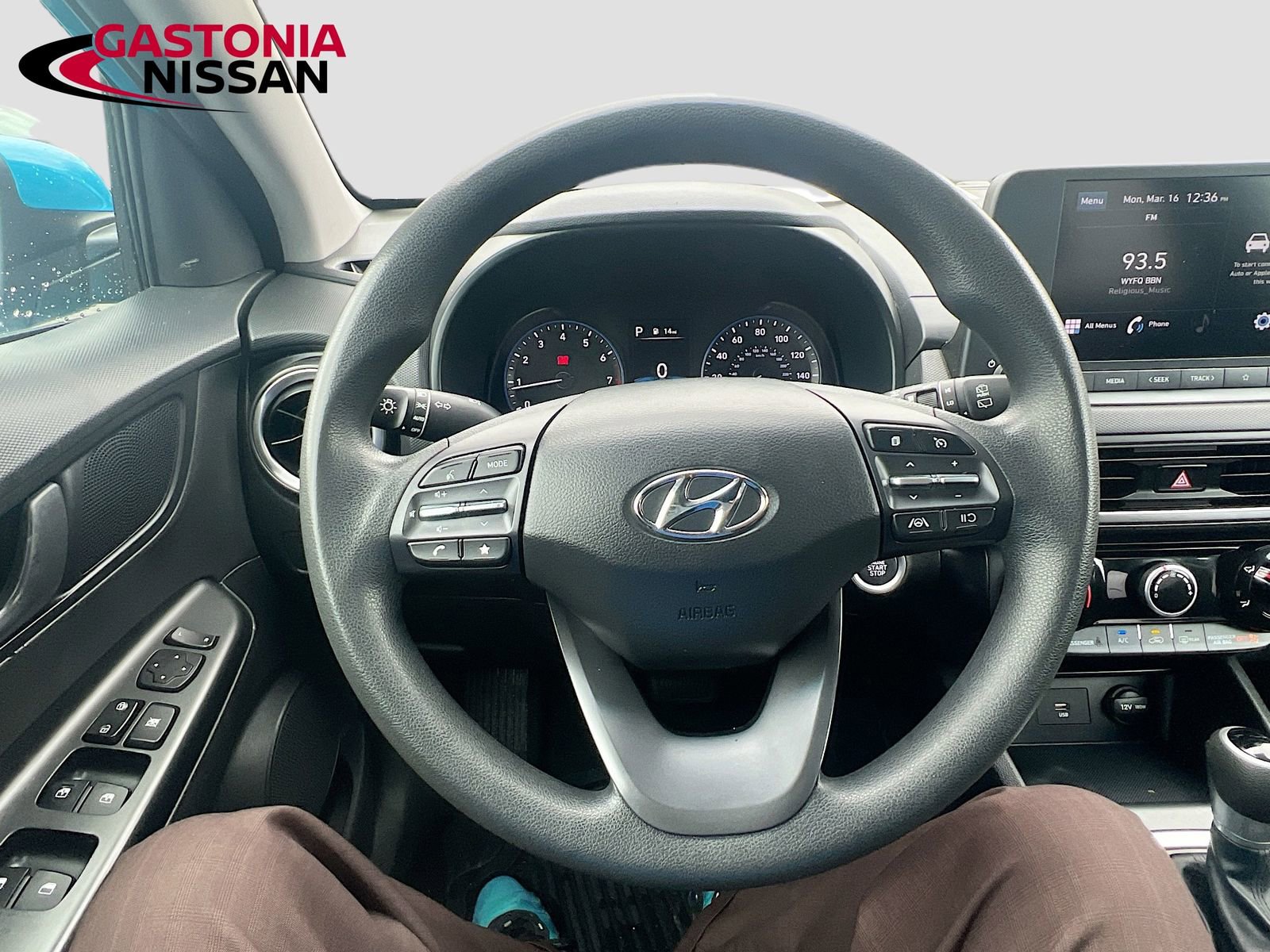 Used 2023 Hyundai Kona SEL image 14