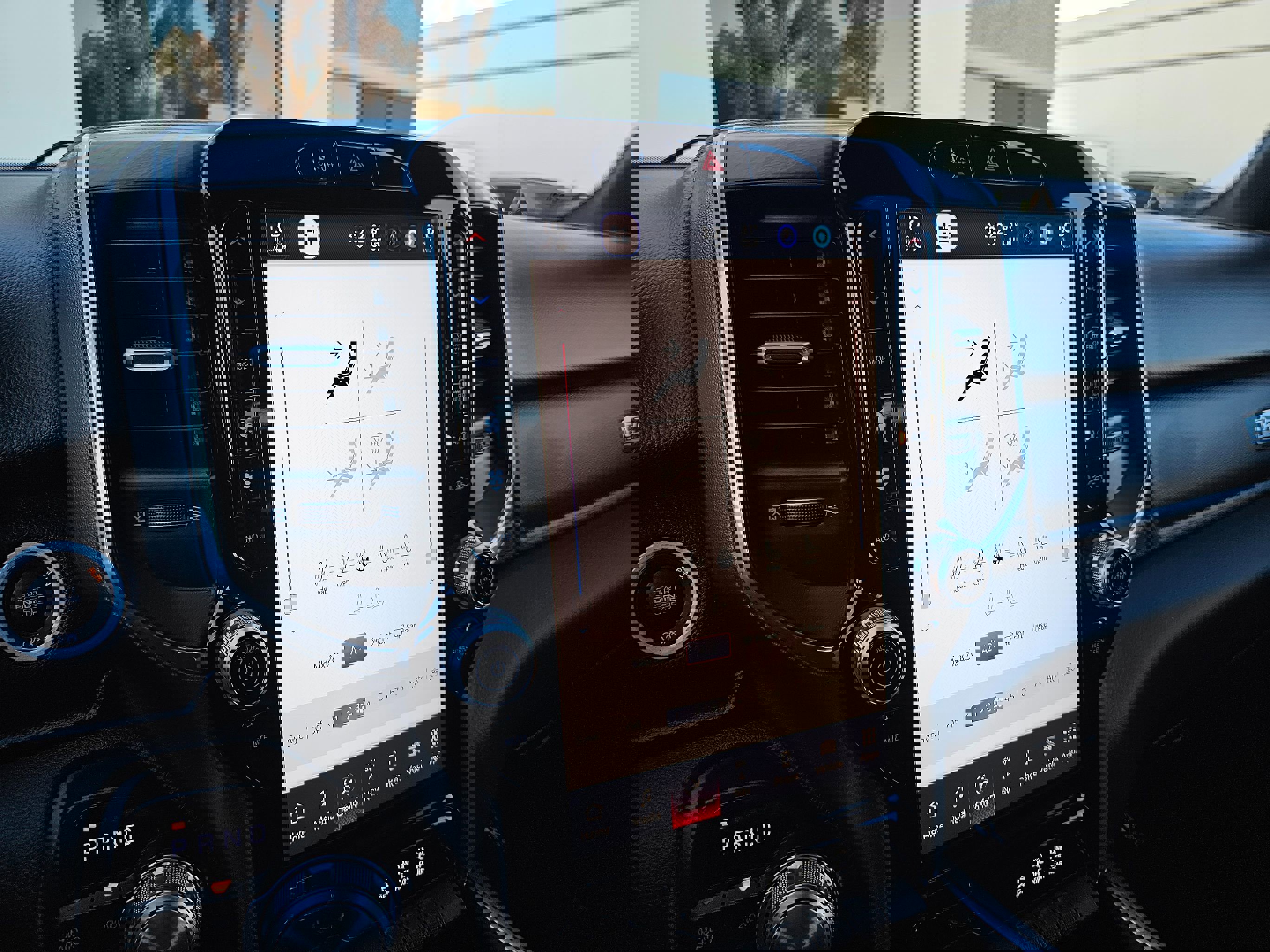 Used 2025 RAM 1500 Laramie image 33