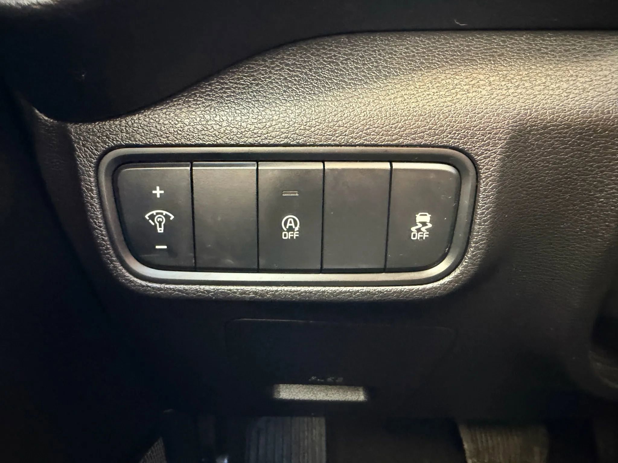 Used 2020 Kia Soul LX image 17