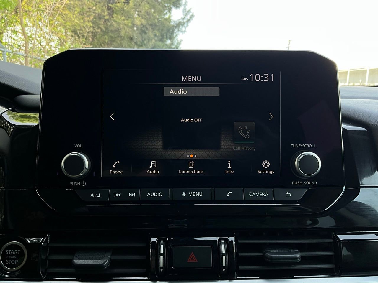 Used 2024 Nissan Pathfinder SV image 31