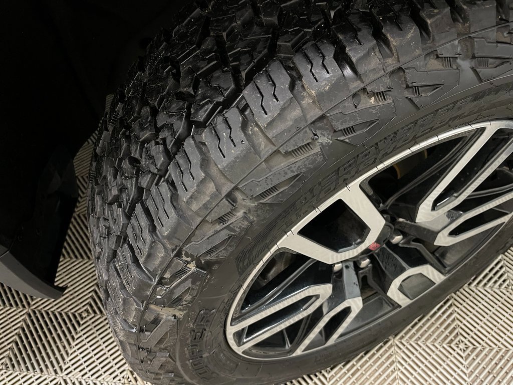 Used 2021 GMC Sierra 1500 AT4 w/ AT4 Premium Package image 50