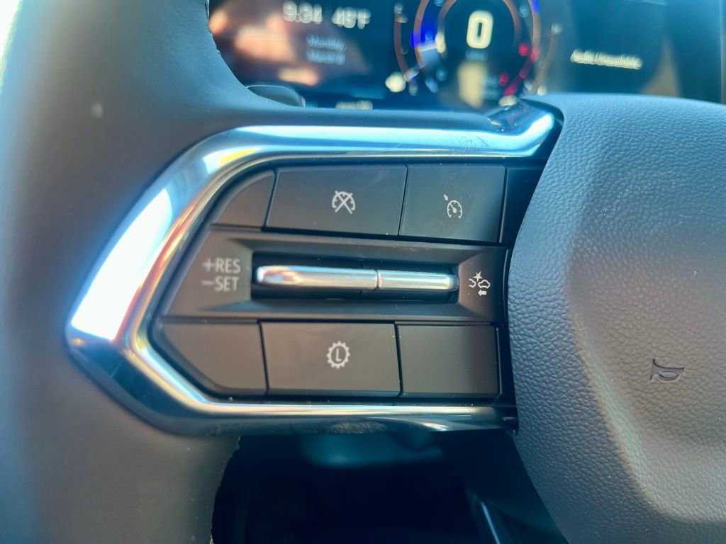 New 2026 Chevrolet Equinox LT w/ Convenience Package II image 18