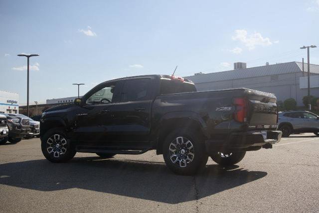 Used 2025 Chevrolet Colorado Z71 w/ Technology Package AWD/4WD image 8