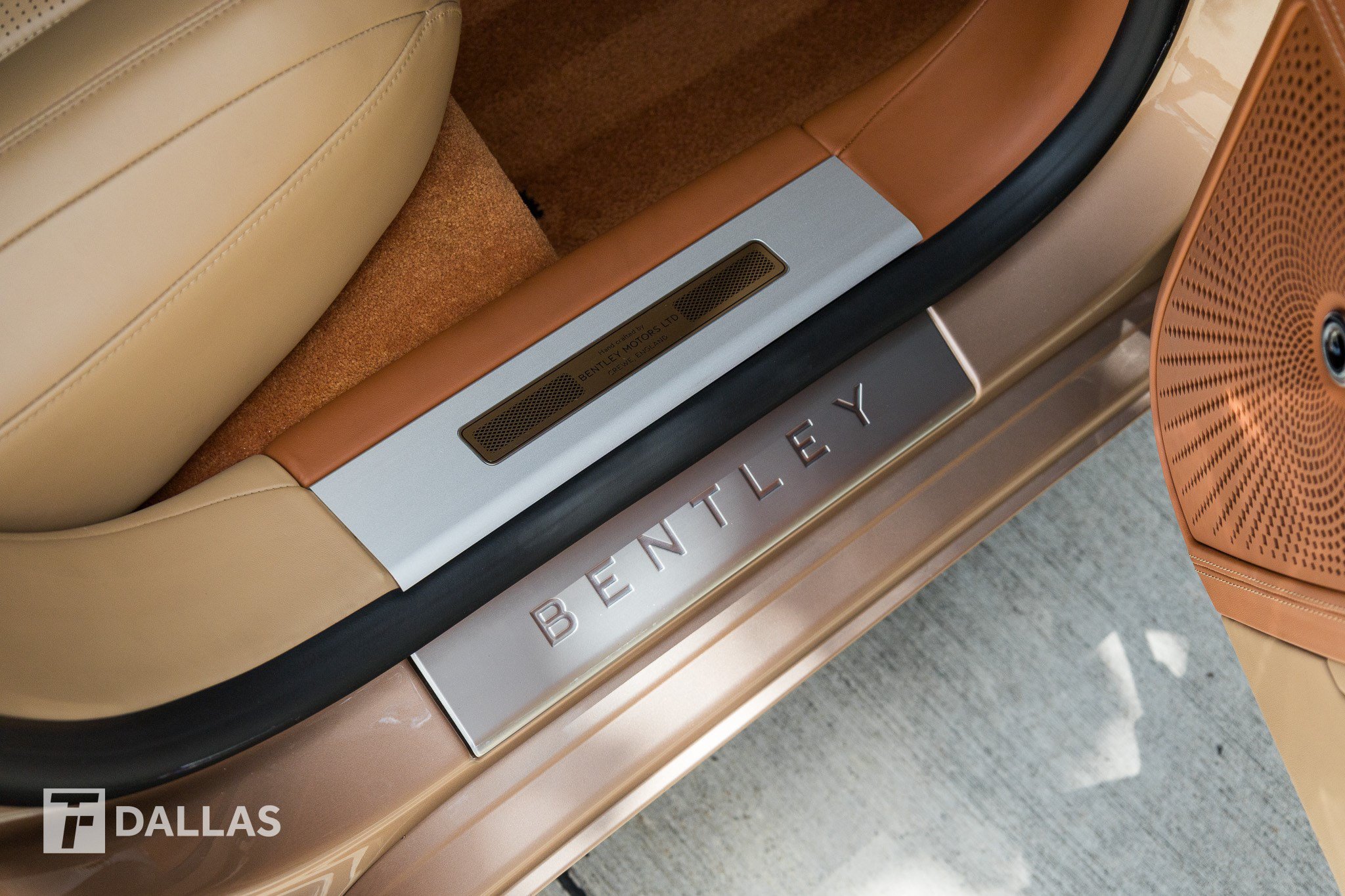 Used 2022 Bentley Flying Spur W12 AWD/4WD image 40