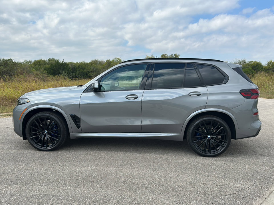 New 2026 BMW X5 xDrive40i w/ M Sport Package image 5