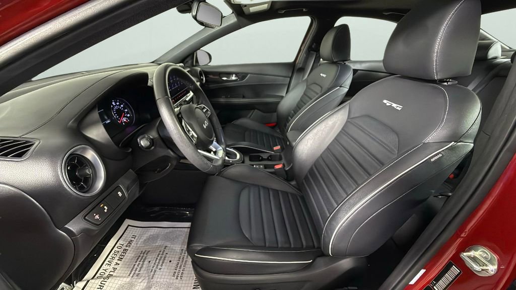 Used 2024 Kia Forte GT-Line w/ GT-Line Premium Package image 17