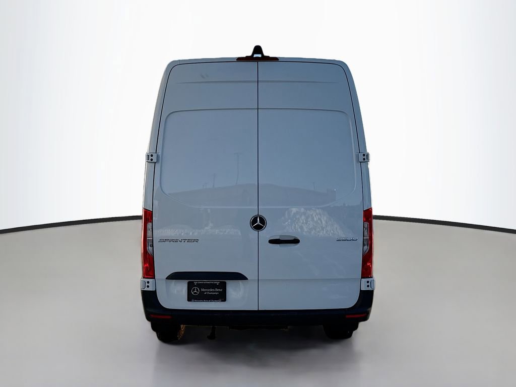 Used 2025 Mercedes-Benz Sprinter 2500 image 6