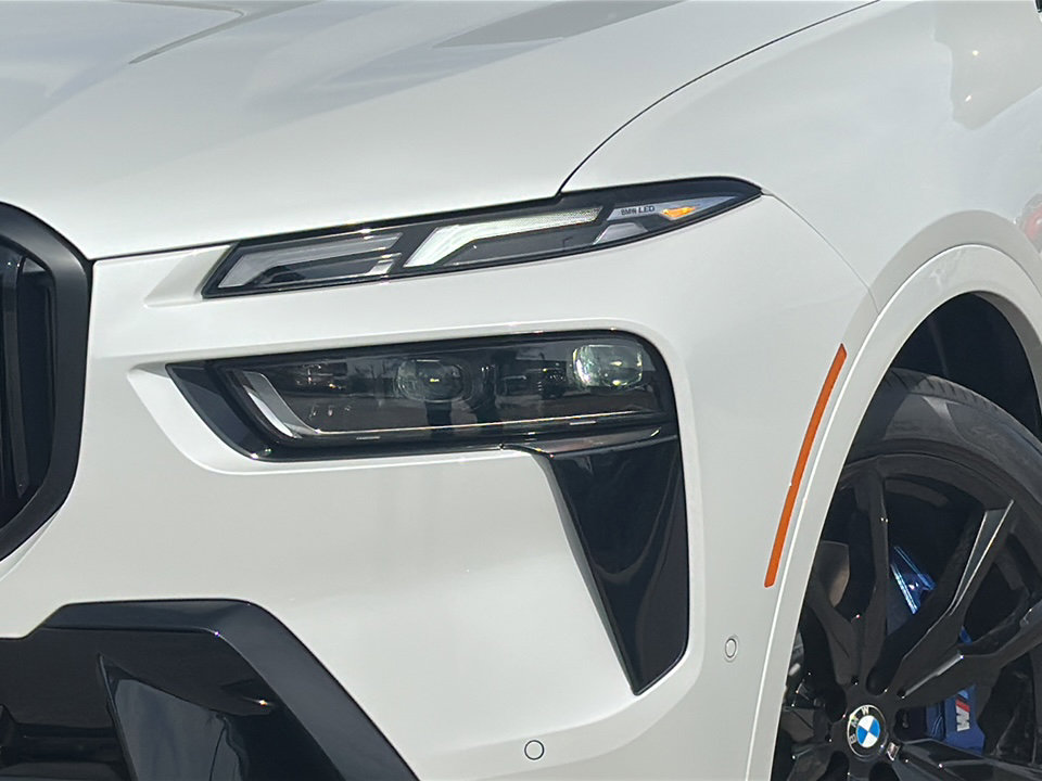 New 2026 BMW X7 M60i AWD/4WD image 4