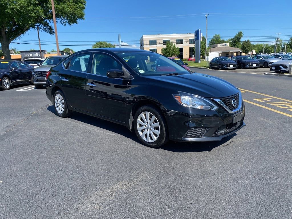 Used 2018 Nissan Sentra S FWD image 1