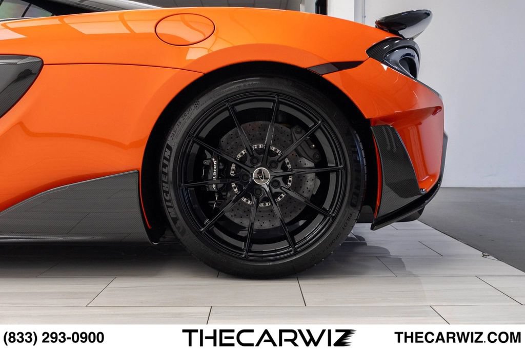 Used 2019 McLaren 600LT RWD image 20