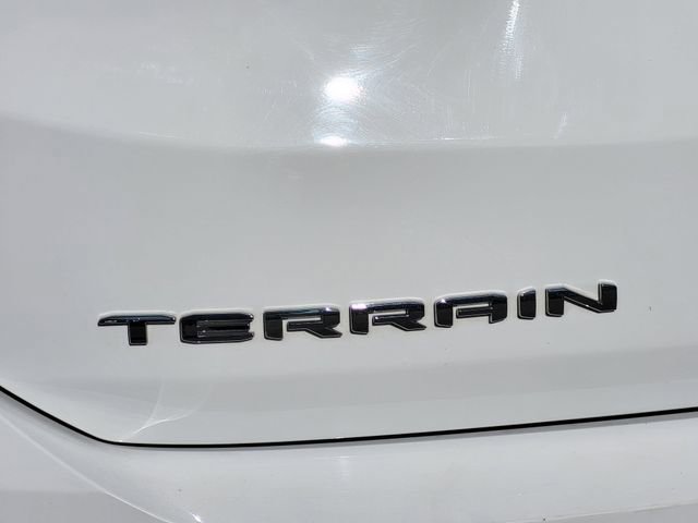 Used 2024 GMC Terrain SLT image 30