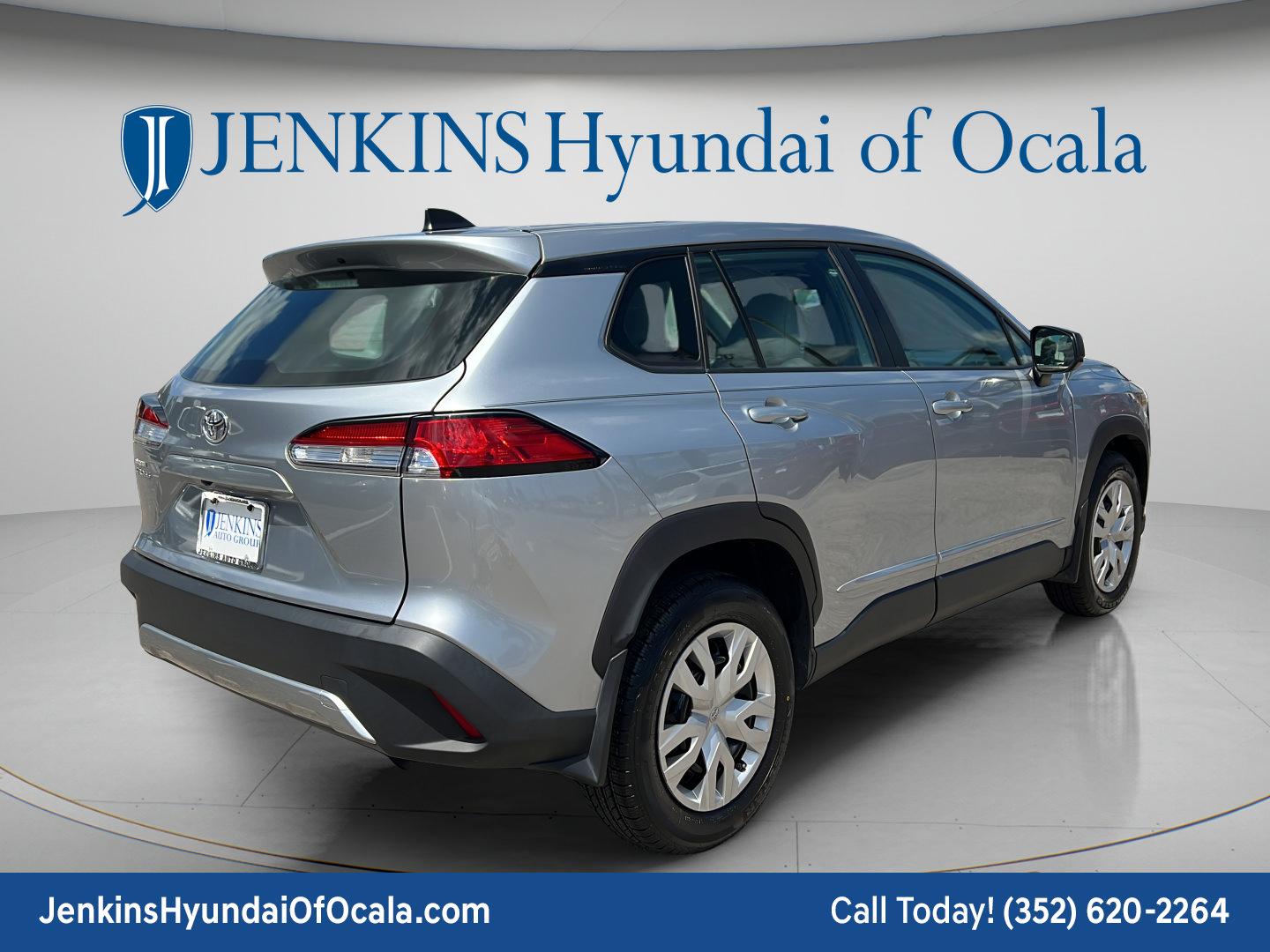 Used 2022 Toyota Corolla Cross L FWD image 3