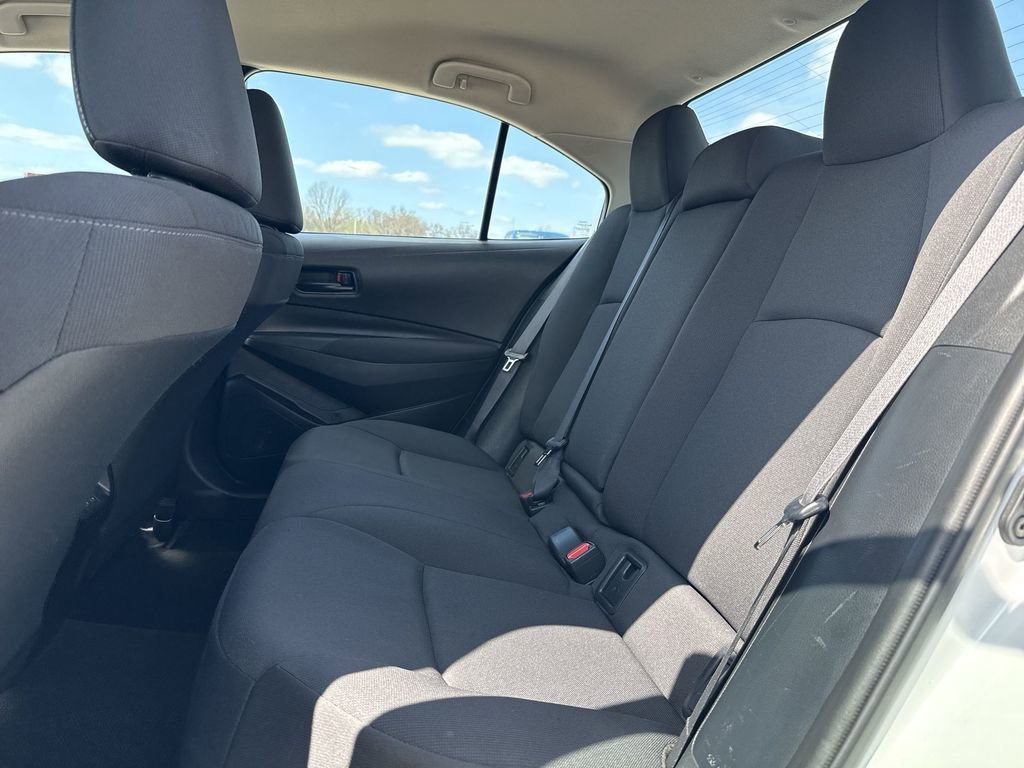 Used 2024 Toyota Corolla LE FWD image 24