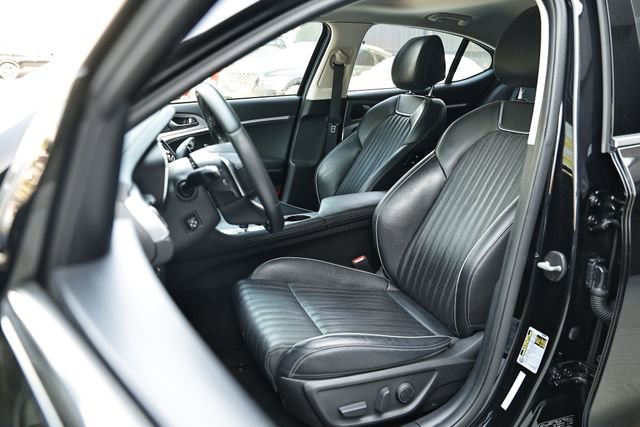 Used 2022 Genesis G70 2.0T w/ Prestige Package image 21