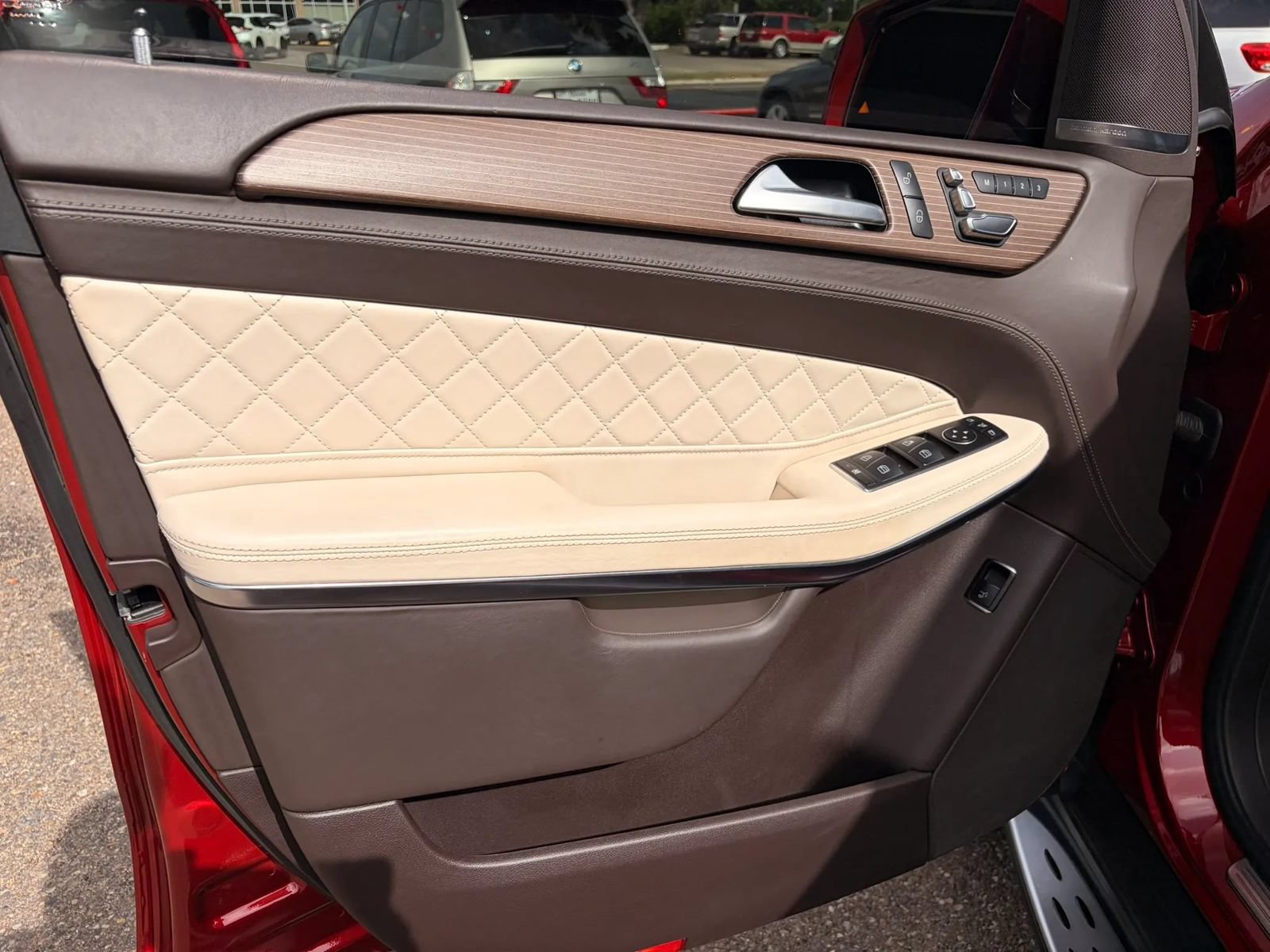 Used 2019 Mercedes-Benz GLS 550 4MATIC image 21