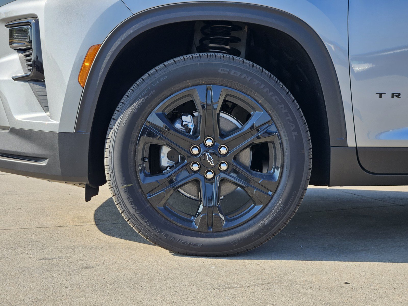 New 2027 Chevrolet Traverse LT w/ Midnight/Sport Edition FWD image 7