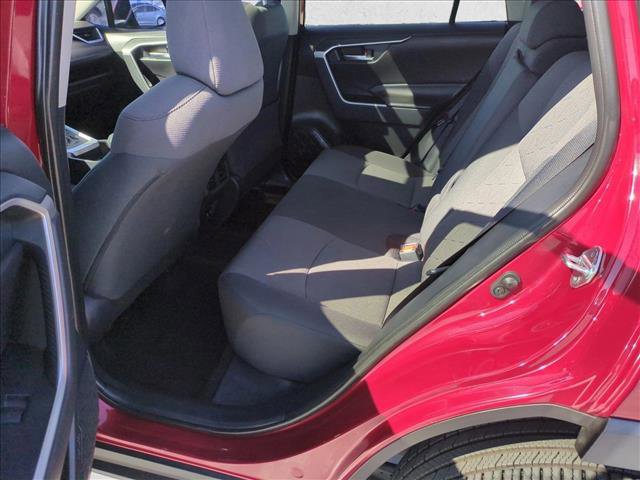 Used 2019 Toyota RAV4 XLE w/ Convenience Package FWD image 19
