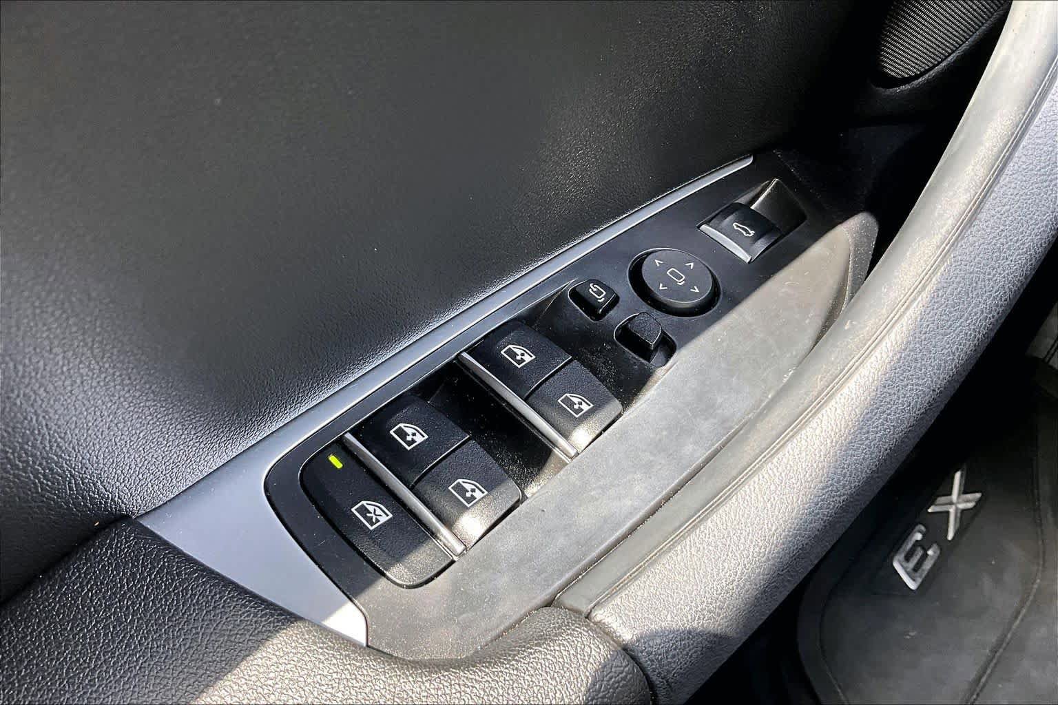 Used 2019 BMW X3 sDrive30i w/ Premium Package RWD image 34