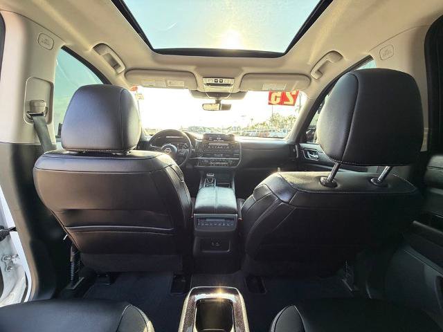 Certified 2025 Nissan Pathfinder SL w/ SL Premium Package FWD image 13