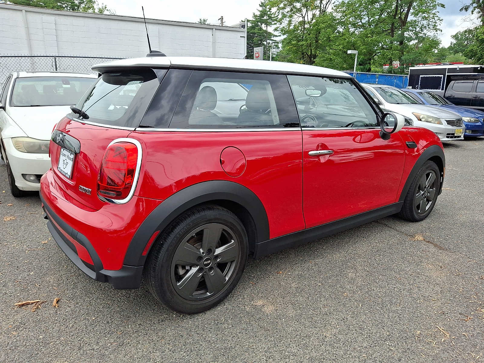 Used 2024 MINI Cooper 2-Door Hardtop FWD image 6