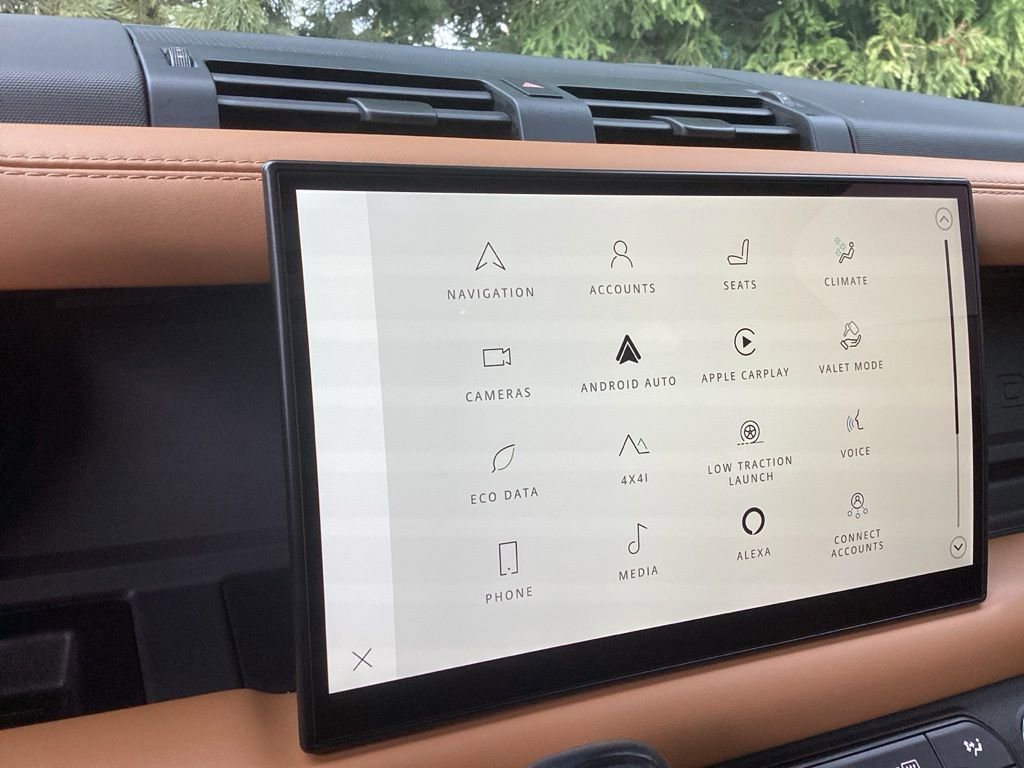 Used 2022 Land Rover Defender 110 X image 16