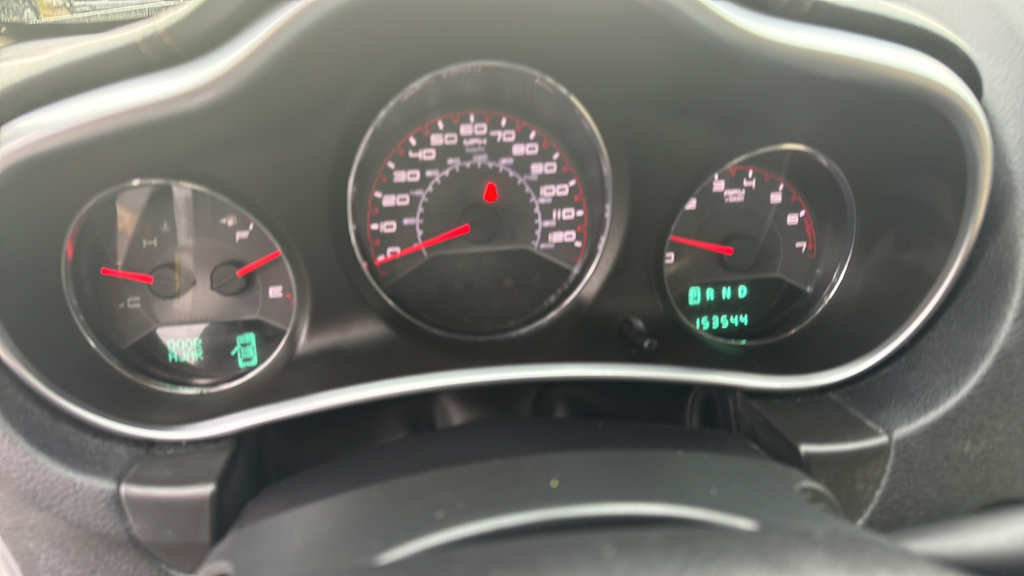 Used 2012 Dodge Avenger SXT FWD image 14