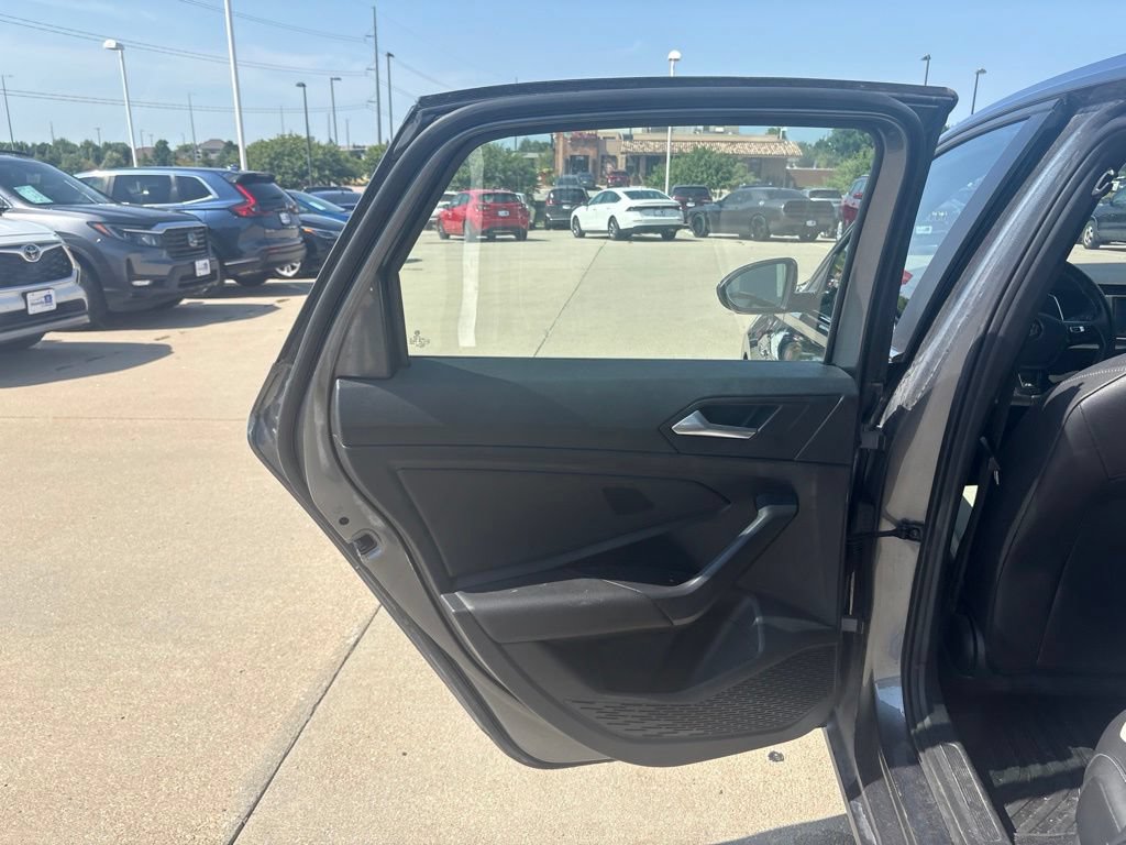 Used 2021 Volkswagen Jetta R-Line FWD image 36