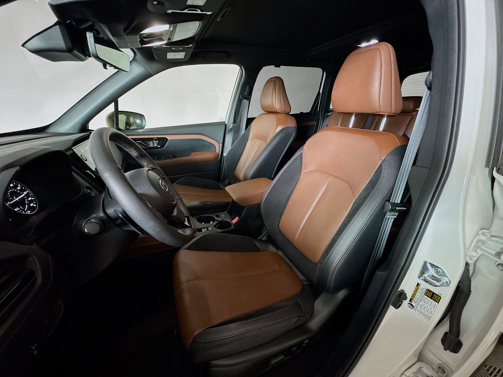 Used 2025 Subaru Forester Touring image 12